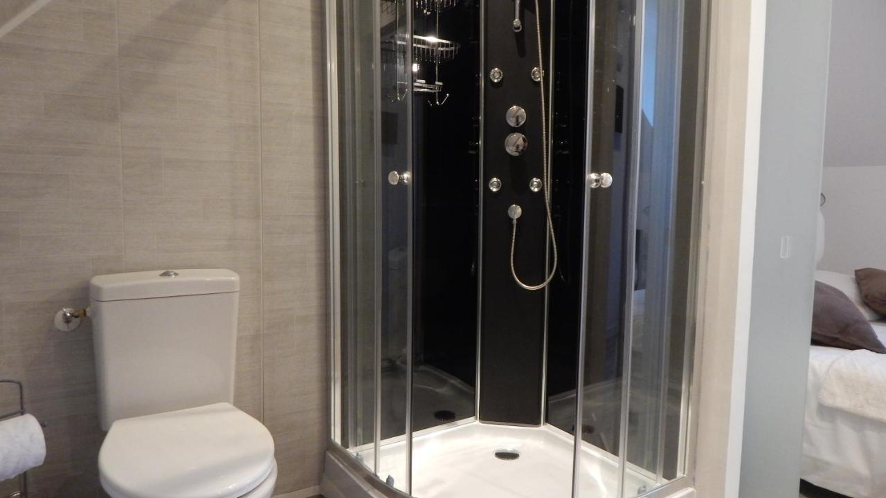 Les Chambres De L'Escotais Saint-Paterne-Racan ภายนอก รูปภาพ